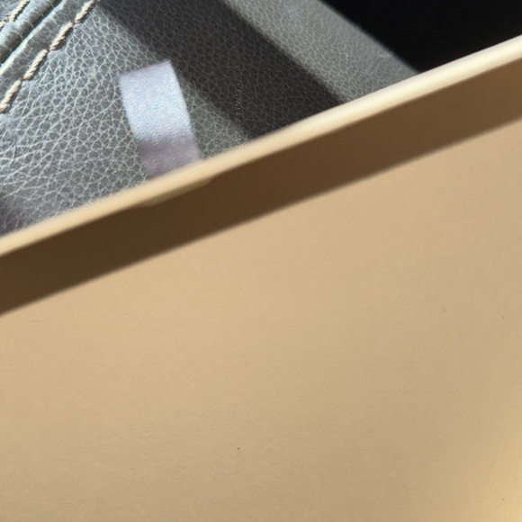 Authentic vintage Louis Vuitton box - Picture 4 of 7